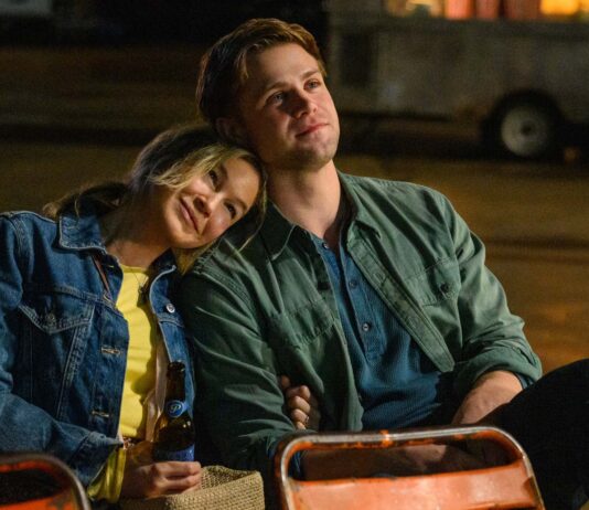 Renee Zellweger as Bridget Jones and Leo Woodall as Roxster in Bridget Jones: Mad About the Boy, directed by Michael Morris. Photo: Jay Maidment. Copyright: Universal Pictures. All Rights Reserved.