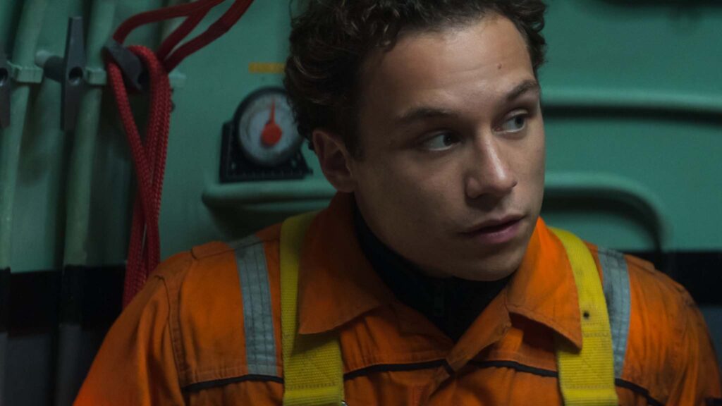 Finn Cole as Chris Lemons in Last Breath, directed by Alex Parkinson. Copyright: Focus Features LLC. All Rights Reserved.