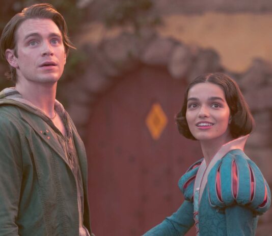 Andrew Burnap as Jonathan and Rachel Zegler as Snow White in Snow White, directed by Giles Keyte. Photo: Giles Keyte. Copyright: Disney Enterprises, Inc. All Rights Reserved.