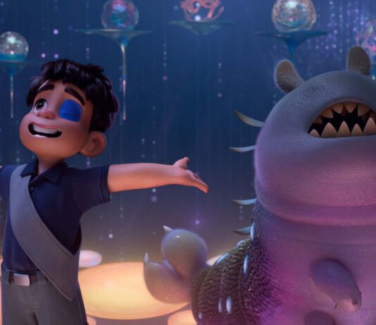 Elio (voice of Yonas Kibreab) and Glordon (Remy Edgerly) in Elio, directed by Adrian Molina, Domee Shi and Madeline Sharafian. Copyright: Disney/Pixar. All Rights Reserved.