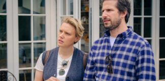 Kate McKinnon as Amy and Andy Samberg as Barry in The Roses, directed by Jay Roach. Photo: Jaap Buitendijk. Copyright: Searchlight Pictures. All Rights Reserved.