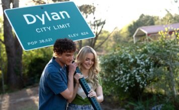 Top 3 Films of the Week 21 October 2025 Mason Thames as Miller and Mckenna Grace as Clara in Regretting You, directed Josh Boone. Photo: Jessica Miglio. Copyright: Paramount Pictures. All Rights Reserved.