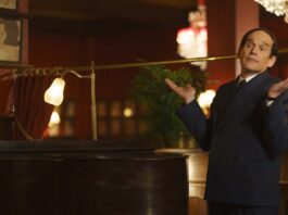 Jonah Lees as Morty Rifkin and Ethan Hawke as Lorenz Hart in Blue Moon, directed by Richard Linklater. Photo: Sabrina Lantos. Copyright: CTMG, Inc. All Rights Reserved.