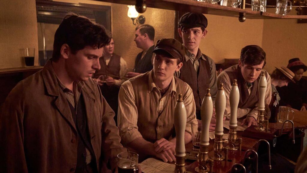 Jacob Dudman as Clyde, Taylor Uttley as Ellis, Oliver Briscombe as Lofty and Shaun Thomas as Mitch in The Choral, directed by Nicholas Hytner. Photo: Nicola Dove. Copyright: Gerontius Productions Limited. All Rights Reserved.