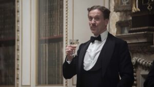Damian Lewis as Lord Davenport in Fackham Hall, directed by Jim O'Hanlon. Photo: Paul Stephenson. Copyright: Elysian Films/Entertainment Film Distributors. All Rights Reserved.