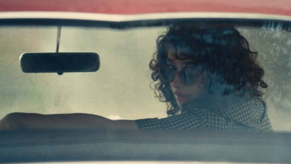 Odessa A'zion as Rachel Mizler in Marty Supreme, directed by Josh Safdie. Copyright: A24 Films/Entertainment Film Distributors. All Rights Reserved.