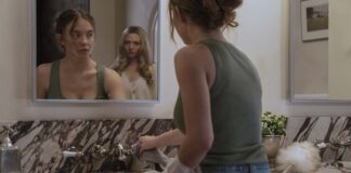 Sydney Sweeney as Millie Calloway and Amanda Seyfried as Nina Winchester in The Housemaid, directed by Paul Feig. Photo: Daniel McFadden. Copyright: Lionsgate. All Rights Reserved.