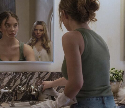 Sydney Sweeney as Millie Calloway and Amanda Seyfried as Nina Winchester in The Housemaid, directed by Paul Feig. Photo: Daniel McFadden. Copyright: Lionsgate. All Rights Reserved.