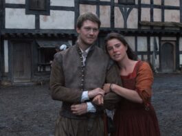 Jessie Buckley as Agnes and Joe Alwyn as Bartholomew in Hamnet, directed by Chloe Zhao. Photo: Agata Grzybowska. Copyright: Focus Features LLC. All Rights Reserved.