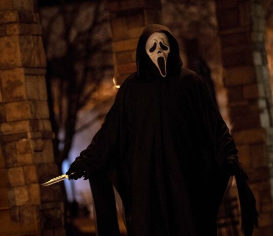 Ghostface in Scream 7, directed by Kevin Williamson. Photo: Jessica Miglio. Copyright: 2025 Paramount Pictures. Ghost Face is a Registered Trademark of Fun World Div., Easter Unlimited, Inc. 1999. All Rights Reserved.