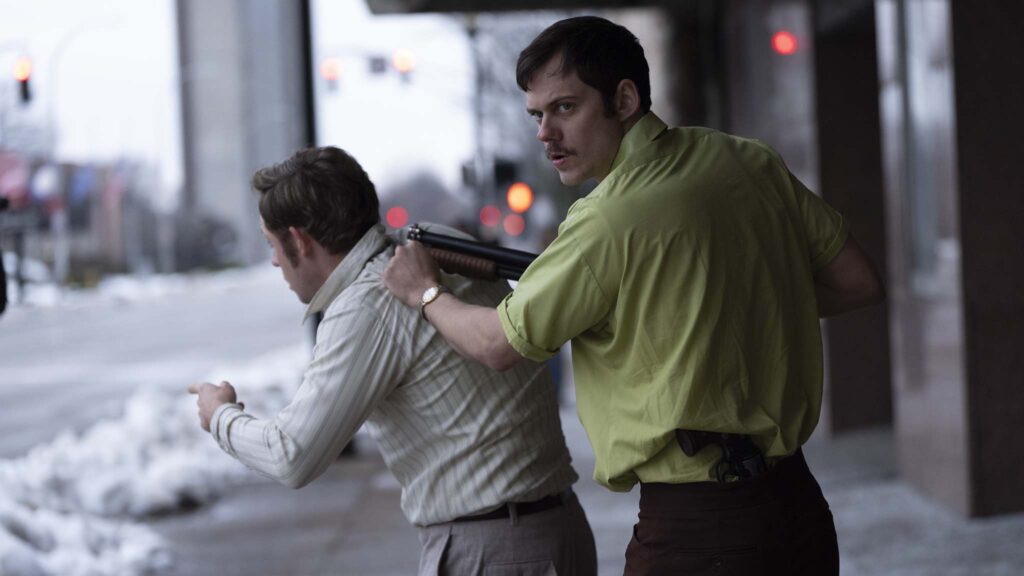 Montgomery as Richard Hall and Bill Skarsgård as Tony Kiritsis in Dead Man’s Wire, directed by Gus Van Sant. Photo: Stefania Rosini. Copyright: Row K Entertainment. All Rights Reserved.