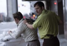 Montgomery as Richard Hall and Bill Skarsgård as Tony Kiritsis in Dead Man’s Wire, directed by Gus Van Sant. Photo: Stefania Rosini. Copyright: Row K Entertainment. All Rights Reserved.