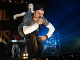 Samuel Bottomley as Billy Boyd and Séamus McLean Ross as Gavin Bain in California Schemin’, directed by James McAvoy. Copyright: StudioCanal. All Rights Reserved.