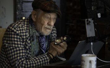 Sir Ian McKellen as Julian Sklar in The Christophers, directed by Steven Soderbergh. Photo: Claudette Barius. Copyright: Neon. All Rights Reserved.