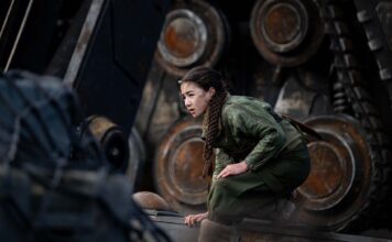 Eve Ridley as Ruthye in Supergirl, directed by Craig Gillespie. Photo: Parisa Taghizadeh. Copyright: Warner Bros. Entertainment. All Rights Reserved.