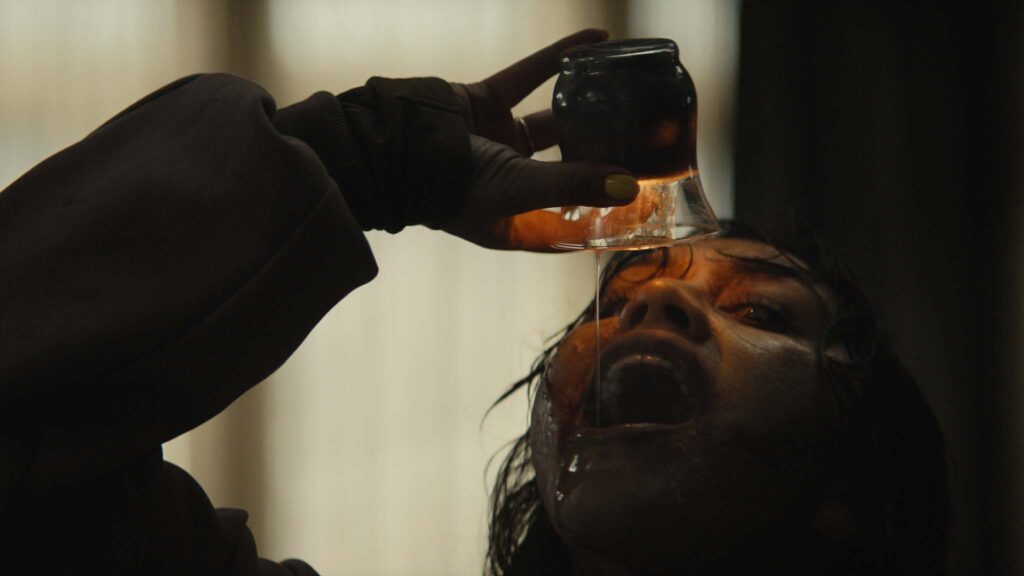Luciane Buchanan as Thya in Evil Dead Burn, directed by Sebastien Vanicek. Copyright: StudioCanal. All Rights Reserved.