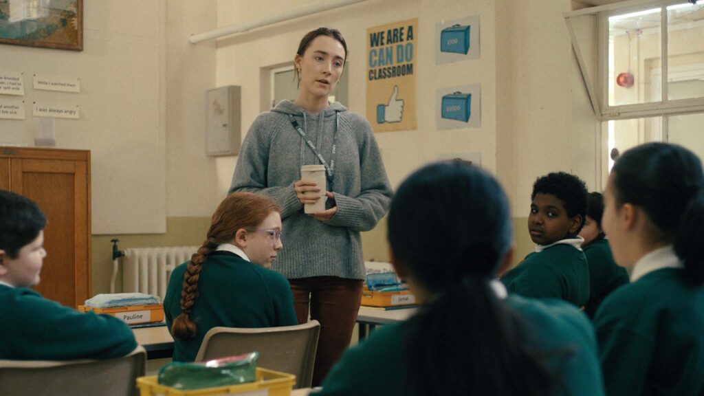 Nia Brown as Pauline and Saoirse Ronan as Maria in Bad Apples, directed by Jonatan Etzler Photo: Nea Asphäll. Copyright: Paramount Pictures/Pulse Films. All Rights Reserved.