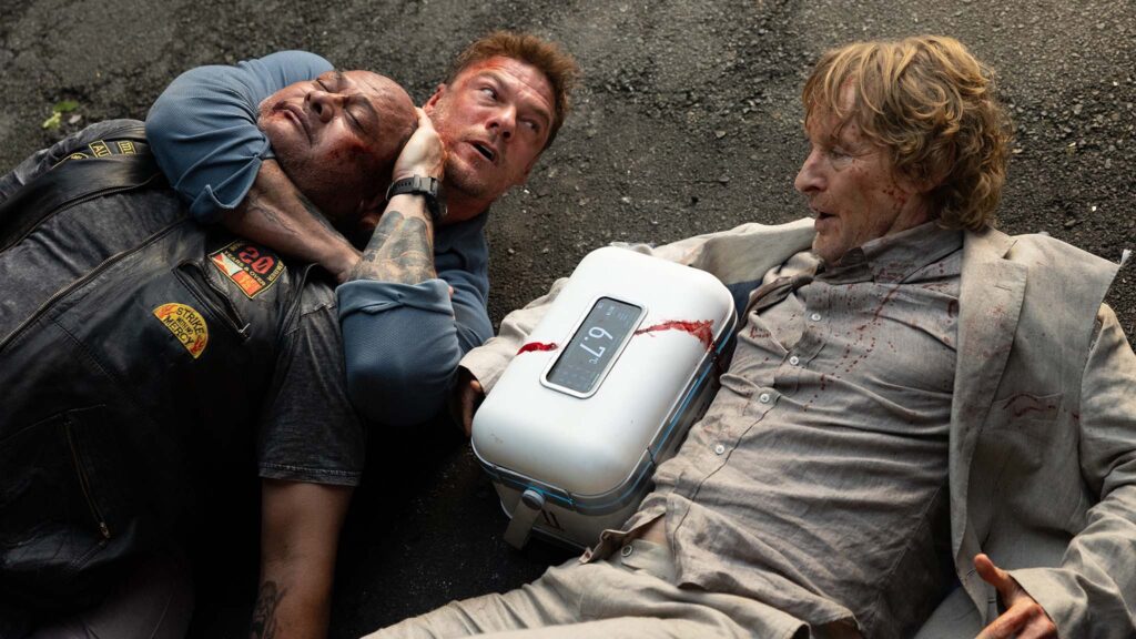 Alan Ritchson as Hank Malone and Owen Wilson as Ben Bishop in Runner, directed by Scott Waugh. Photo: Vince Valitutti. Copyright: Runner Productions, Inc.. All Rights Reserved.
