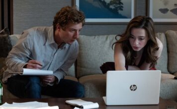 Film Review of the Week 5 October 2026 Jeremy Allen White as Jeff Horwitz and Mikey Madison as Frances Haugen in The Social Reckoning, directed by Aaron Sorkin. Photo: Leah Gallo. Copyright: CTMG, Inc. All Rights Reserved.