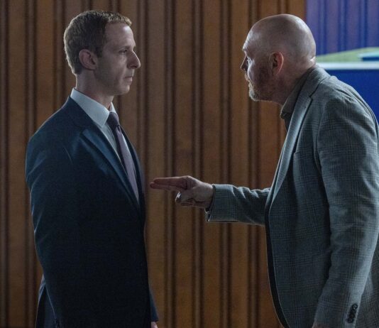 Jeremy Atrong as Mark Zuckerberg and Bill Burr as Charlie Garrity in The Social Reckoning, directed by Aaron Sorkin. Photo: Leah Gallo. Copyright: CTMG, Inc. All Rights Reserved.